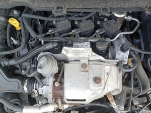 Transmisie Ford Tourneo Courier 2018 DV1R7002BBG  €550