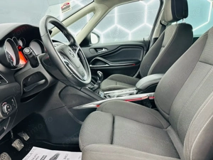 OPEL ZAFIRA - imagine 13