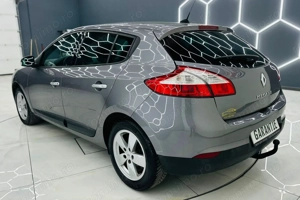 RENAULT MEGANE - imagine 3