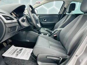 RENAULT MEGANE - imagine 13