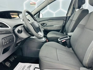 RENAULT GRAND SCENIC - imagine 12