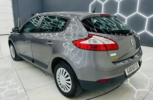 RENAULT MEGANE - imagine 3