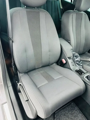 RENAULT MEGANE - imagine 17