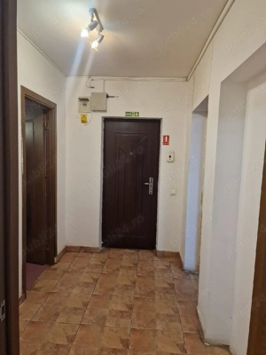 P.F. VAND spatiu comercial in Floresti zona str. cetatii 50mp - imagine 6