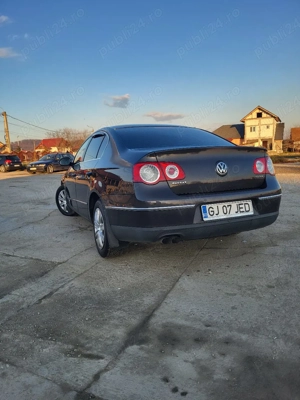 Vând Volksawagen Passat B6 2.0 TDI - imagine 4