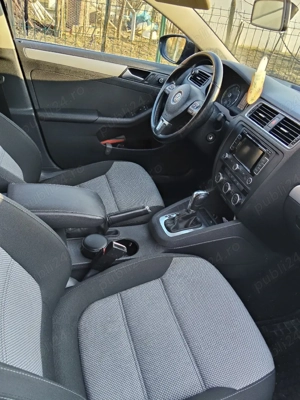 Volkswagen Jetta automat hybrid 1.4 tsi 2013 cu probleme la chiulasa - imagine 3