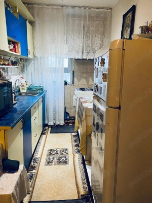 Proprietar vind ap cu ocam