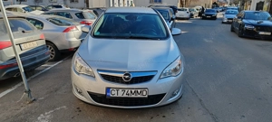 Vand  sau  Schimb    Opel Astra J Sport Tourer  - imagine 2