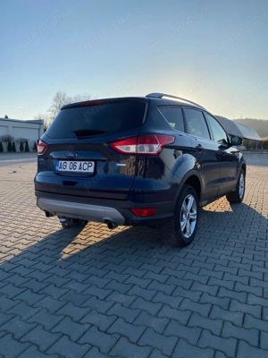 Ford Kuga benzina - imagine 3