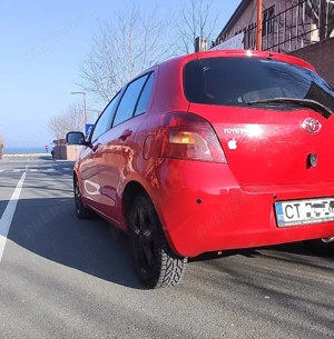 Toyota Yaris 1.3 Benzină SOL Full   127K km reali   cumpărată de nouă - imagine 5