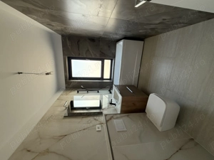 Apartament cu 2 camere decomandat, terasă de 9 mp Braytim Hotel IQ 