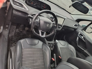 Vând Peugeot 208  - imagine 4