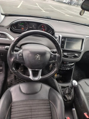Vând Peugeot 208  - imagine 2