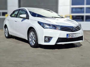 Vand Toyota Corolla cu pilot automat + 2 revizii gratis 