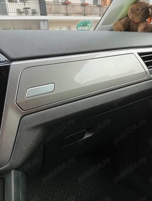 Vând vw Touran 2018 - imagine 8