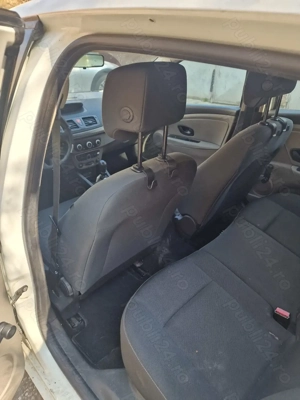 Renault megane 3 1.6 benzina 2009 funcționează perfect 1600 euro pret fixx - imagine 4