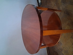 Masa rotunda joasa cu cristal