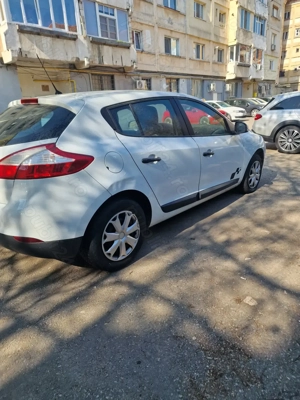 Renault megane 3 1.6 benzina 2009 funcționează perfect 1600 euro pret fixx - imagine 6