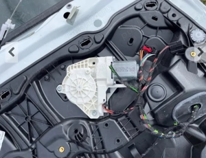 portiera stanga spate Porsche Cayenne - imagine 4