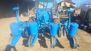 Vand semanatoare porumb 4 randuri