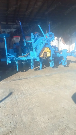 Vand semanatoare porumb 4 randuri - imagine 4