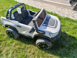 Toyota Hilux mașinuță electrică copii