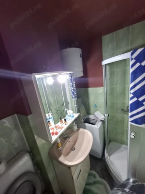 vând apartament cu 2 camere 