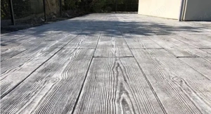 Beton amprentat pe orizontal și vertical