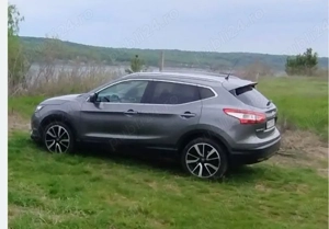 Vând  Auto Nissan Qashqai 
