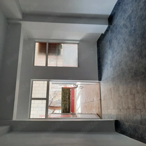 Închiriez spatiu comercial 23mp în Botoșani B-dul George Enescu Nr.26 .