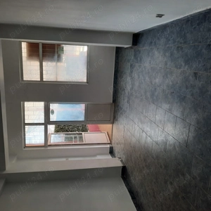 Închiriez spatiu comercial 23mp în Botoșani B-dul George Enescu Nr.26 .