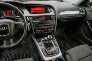 Vând audi A4 B8, 2.0 Tdi 170 cp, manual. 2010 - imagine 8