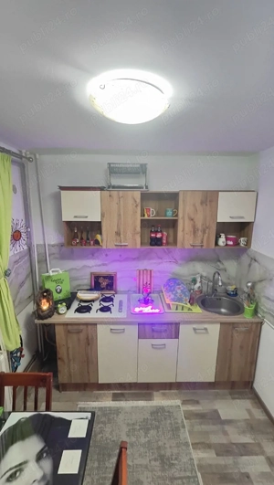 Ofer la schimb apartament cu casă   .