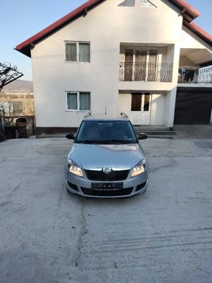 Vând Skoda Fabia 2 facelift euro 5 benzina  - imagine 3
