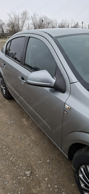 Proprietar vând Opel Astra H, 2010, 1,6 benzina, sedan - imagine 7
