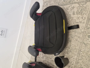 Scaun înăltător auto