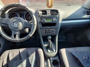 Vând mașina, Volkswagen Golf 6, culoare Grii, motor 1.6TDI, din 2009 - imagine 2