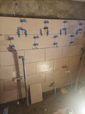 Execut lucrari ín constructie 