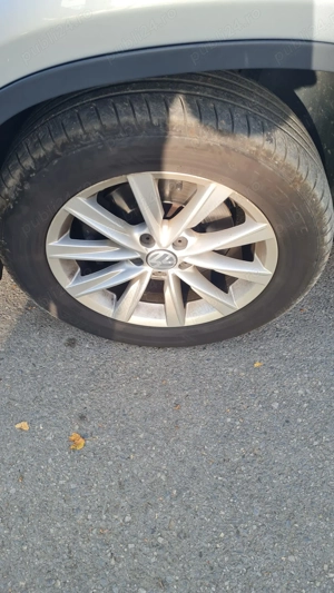 Vând set de 4 roti, cu următoarele specificații: