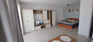 Închiriez garsonieră 