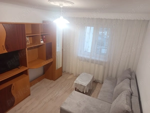 Inchiriez apartament cu 2 camere 