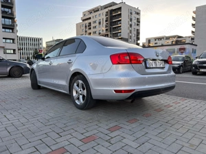 Volkswagen Jetta 1.2 benzina - imagine 2