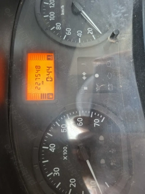 Dacia logan autoutilitara 1.5 diesel - imagine 12