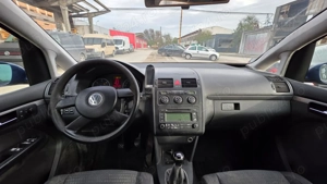Volkswagen Touran, 7 locuri, model 2005 - imagine 5