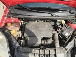 Vand Ford Fiesta 2004 1.3 benzina - imagine 10