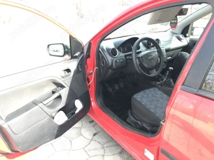 Vand Ford Fiesta 2004 1.3 benzina - imagine 7