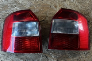 Vând Lămpi Audi a4b6 in stare excelentă 