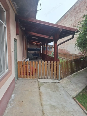 Vand apartament cu 2 camere