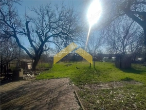 Casa de vanzare localitatea Savarsin - imagine 9