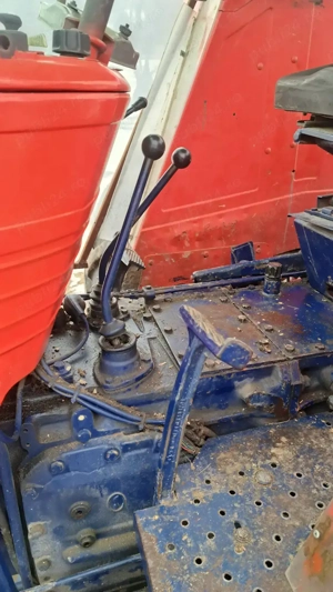 Vând sau schimb cu tractor mai mic între 65  90 cp tot 4x4 - imagine 3